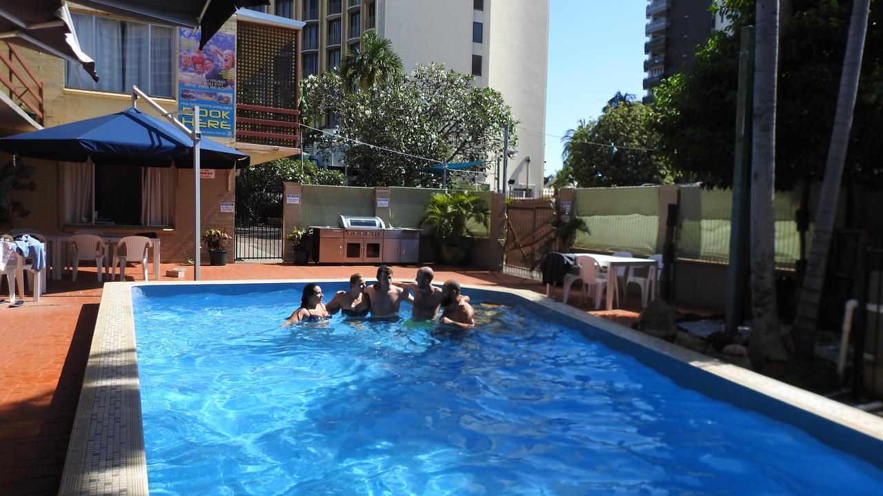 Crocodilly Inn Darwin Bagian luar foto