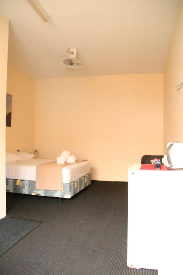 Crocodilly Inn Darwin Bagian luar foto